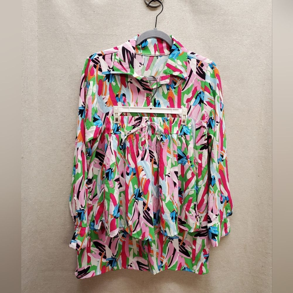 2 Piece Colorful Artsy Boutique Top Short Separates No Brand or Sizing